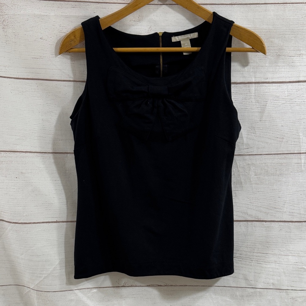 Women's Sleeveless Black Bow-Accent Women's Top Medium Banana Republic